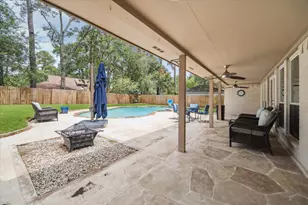 2007 7 Oaks Dr, Kingwood, TX 77339 - Photo 23