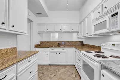 2001 Bering Drive #3J, Houston, TX 77057 - Photo 17