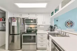 7310 Seawall Blvd, Galveston, TX 77551 - Photo 15