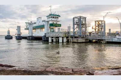 3040 Carioca Court, Crystal Beach, TX 77650 - Photo 45