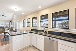 3040 Carioca Ct, Crystal Beach, TX 77650 - Photo 21