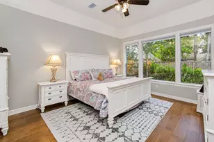 110 Capstone Cir, The Woodlands, TX 77381 - Photo 17