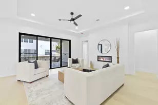 5115 Maple St, Bellaire, TX 77401 - Photo 17