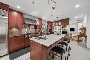 623 Pinehaven Dr, Houston, TX 77024 - Photo 13