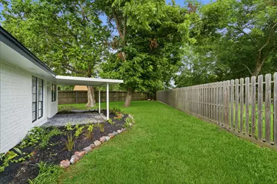 5703 Woodville Lane, Pearland, TX 77584 - Photo 21