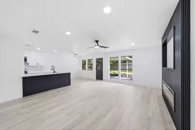 5703 Woodville Lane, Pearland, TX 77584 - Photo 11