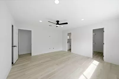 5703 Woodville Lane, Pearland, TX 77584 - Photo 17
