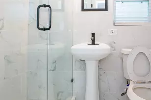 2301 Albans Rd, Houston, TX 77005 - Photo 3