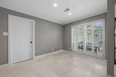 7730 Twin Hills Drive, Houston, TX 77071 - Photo 19