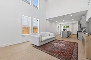 702 Sonfield Dr, Stafford, TX 77477 - Photo 11