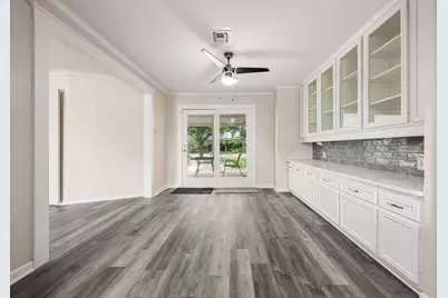 2404 Burton Drive, Bryan, TX 77802 - Photo 15