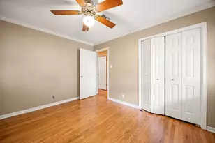 2404 Burton Dr, Bryan, TX 77802 - Photo 19