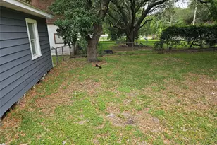 805 17th Ave N, Texas City, TX 77590 - Photo 11