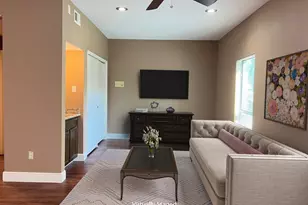 2425 Augusta Dr, Houston, TX 77057 - Photo 3