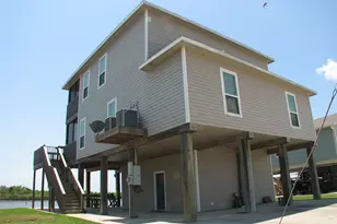 32 Trout Ln, Freeport, TX 77541 - Photo 3