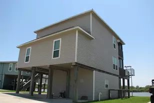 32 Trout Ln, Freeport, TX 77541 - Photo 3