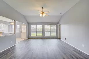 13915 Fort Nelson Dr, Houston, TX 77083 - Photo 17