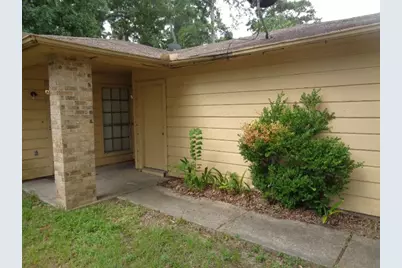 1616 Hazelwood Street #B, Conroe, TX 77301 - Photo 1