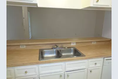 1616 Hazelwood Street #B, Conroe, TX 77301 - Photo 5