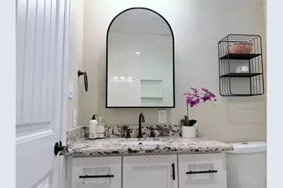 5221 Claremont Street, Houston, TX 77023 - Photo 7