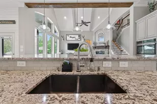 2038 Graystone Hills Dr, Conroe, TX 77304 - Photo 15