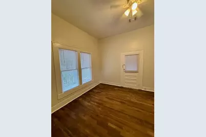 210 E Phillips Street, Conroe, TX 77301 - Photo 21