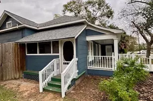 210 E Phillips St, Conroe, TX 77301 - Photo 5