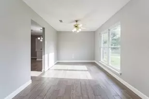 2135 Collingsfield Dr, Sugar Land, TX 77478 - Photo 5