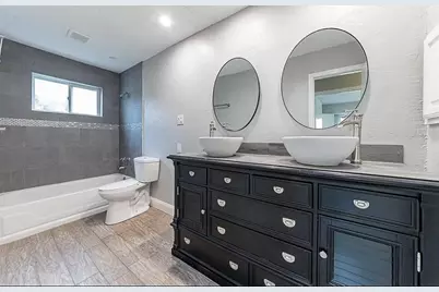 2135 Collingsfield Drive, Sugar Land, TX 77478 - Photo 9