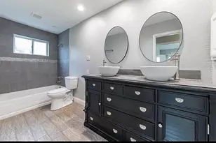 2135 Collingsfield Dr, Sugar Land, TX 77478 - Photo 9