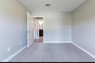 2135 Collingsfield Dr, Sugar Land, TX 77478 - Photo 17