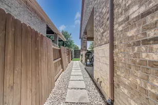 17915 Olde Oaks Estate Ct, Cypress, TX 77433 - Photo 37