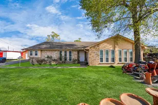 10831 Hwy 242, Conroe, TX 77385 - Photo 1