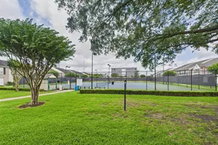 10380 Briar Forest Dr, Houston, TX 77042 - Photo 41