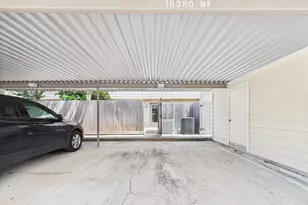 10380 Briar Forest Dr, Houston, TX 77042 - Photo 33
