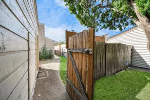 4138 Boone Rd, Houston, TX 77072 - Photo 3