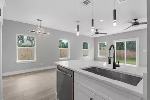 1836 Ferguson Way, Houston, TX 77088 - Photo 21