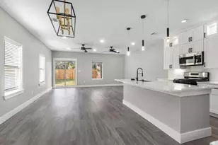 1836 Ferguson Way, Houston, TX 77088 - Photo 9