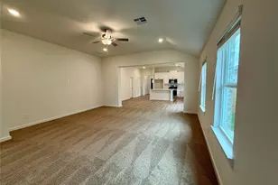 3130 Emerald Hills Dr, Angleton, TX 77515 - Photo 7