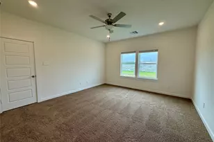 3130 Emerald Hills Dr, Angleton, TX 77515 - Photo 11