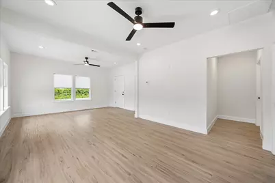 7702 Sealey Street, Houston, TX 77088 - Photo 13