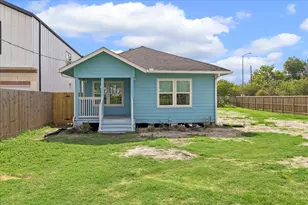 7702 Sealey St, Houston, TX 77088 - Photo 1