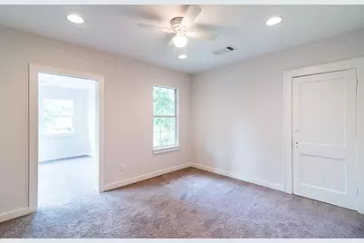 4535 Walker #B, Houston, TX 77023 - Photo 19