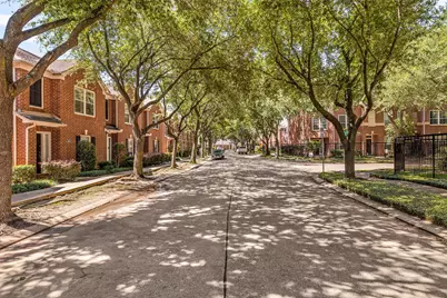 902 Memorial Heights Drive, Houston, TX 77007 - Photo 3