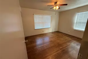 1857 Huge Oaks St, Houston, TX 77055 - Photo 17