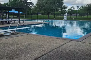 15914 Dunmoor Dr, Houston, TX 77059 - Photo 33