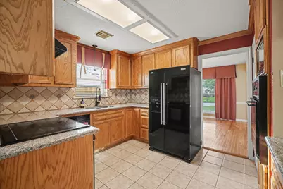 15914 Dunmoor Drive, Houston, TX 77059 - Photo 11