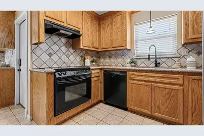 15914 Dunmoor Drive, Houston, TX 77059 - Photo 7