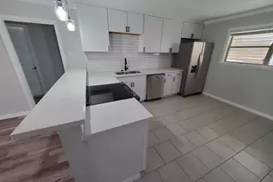 4511 Ave R 1/2, Galveston, TX 77551 - Photo 7