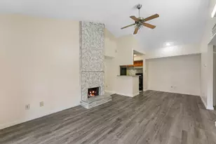 9221 Imogene St, Houston, TX 77036 - Photo 9